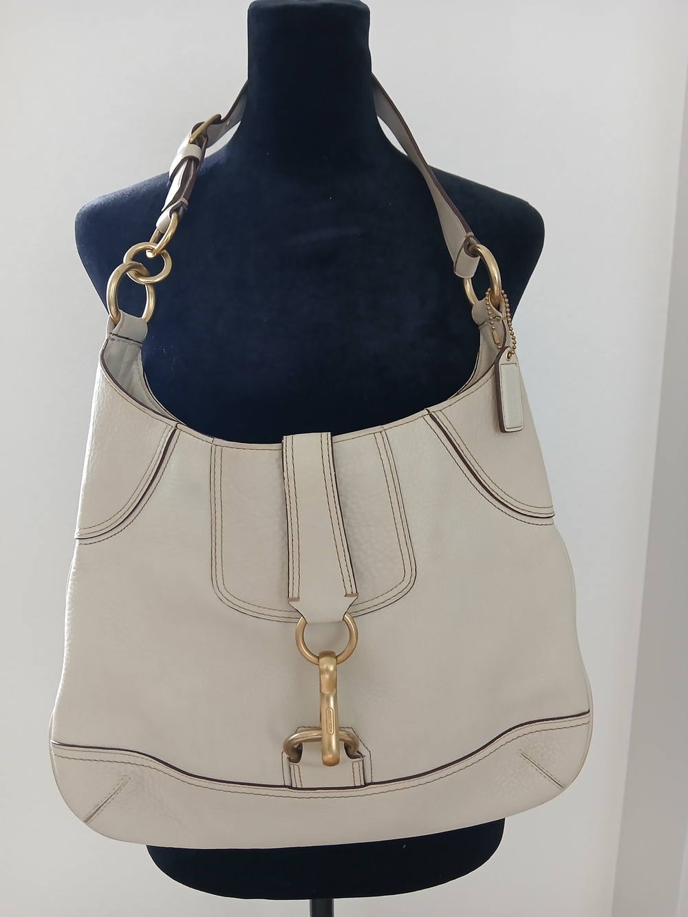 Vintage Coach Hamptons Pebbled Leather Clip Hobo Bag 10210